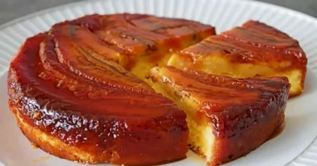 Bolo de Banana Caramelizado: Uma Delícia Irresistível