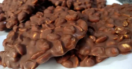 Pé de Moleque com Chocolate: Uma Delícia Tradicional